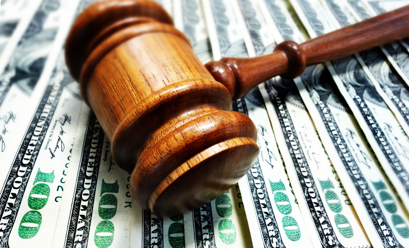 How Much Does A Lawyer Make From A Personal Injury Case?